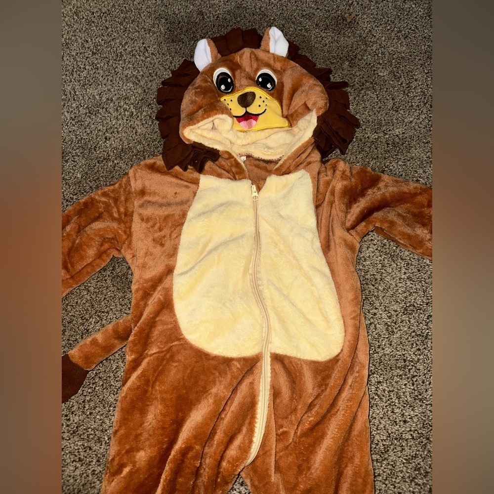 Brown Lion Costume Onesie - Picture 3 of 7